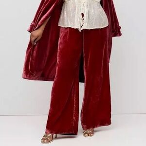 Studio by Torrid Studio Velvet Relaxed Wide Leg Trouser in Rio Red Size 14T NEW